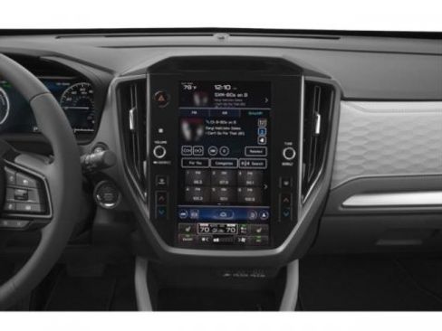 Used 2025 Subaru Forester Premium image 12