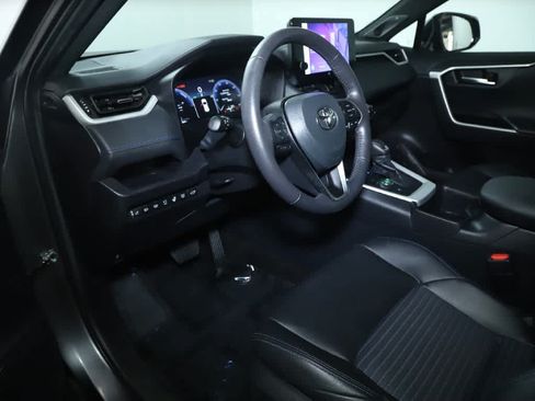 Used 2024 Toyota RAV4 XSE w/ Advanced Technology Package AWD/4WD image 18