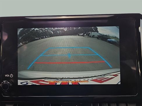 Used 2023 Toyota Corolla SE w/ SE Package image 19