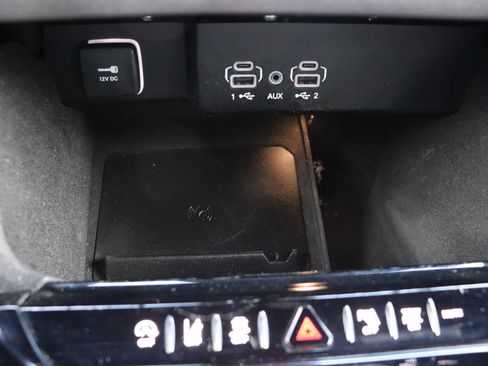 Used 2024 Jeep Wagoneer L Series II w/ Flexible Seating Group image 45