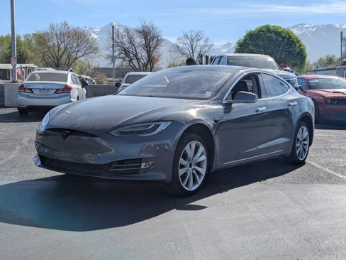 Used 2014 Tesla Model S 60 image 9