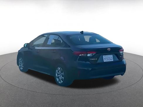 Used 2025 Toyota Corolla LE image 10