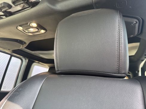 Used 2023 Jeep Wrangler Altitude image 29