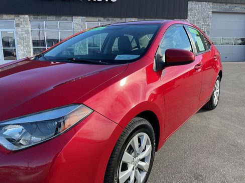 Used 2015 Toyota Corolla LE image 2