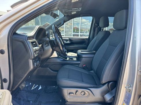 Used 2022 Chevrolet Suburban LS image 10