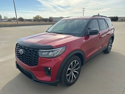 Used 2025 Ford Explorer ST-Line w/ Premium Package