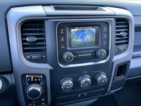 Used 2018 RAM 1500 Express w/ Black Ram 1500 Express Group AWD/4WD image 14