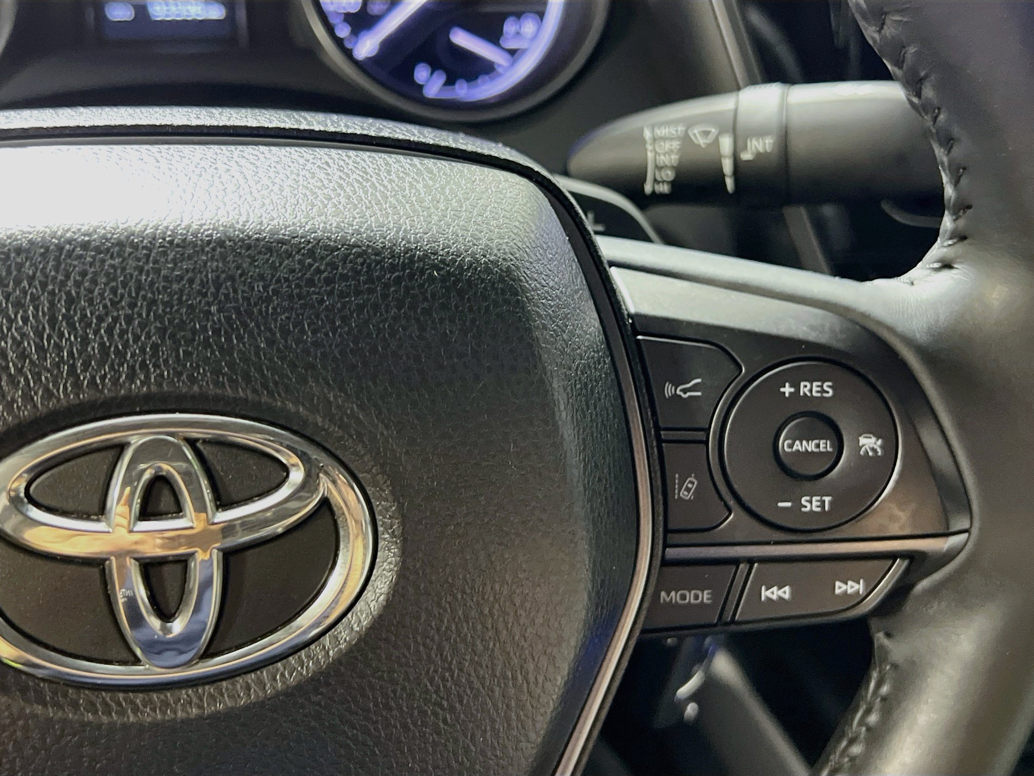 Used 2024 Toyota Camry SE FWD image 20