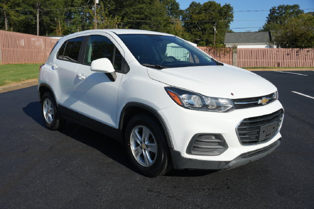 Used 2019 Chevrolet Trax LS w/ Tint and Cruise Package FWD image 1