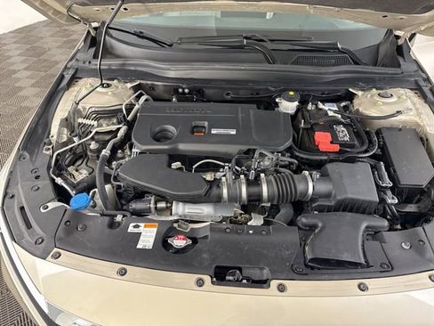 Used 2020 Honda Accord Touring image 36