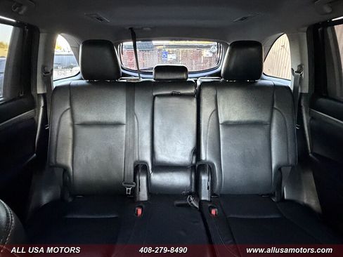 Used 2017 Toyota Highlander Limited w/ Carpet Mat Package FWD image 27