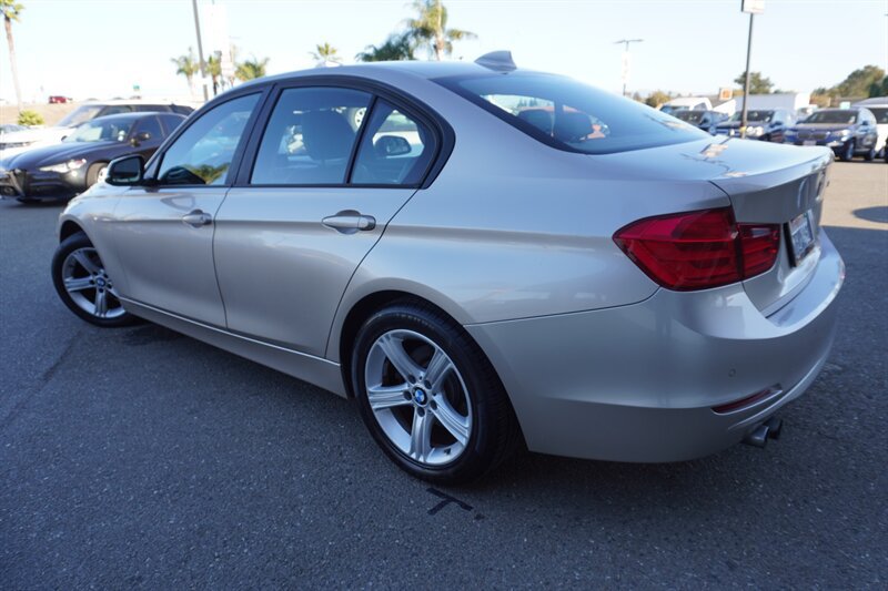 Used 2014 BMW 328i Sedan RWD image 6