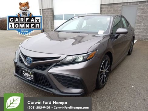 Used 2024 Toyota Camry SE image 7