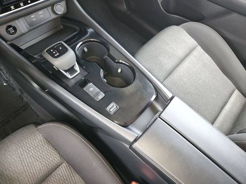Used 2026 Nissan Rogue SV FWD image 22