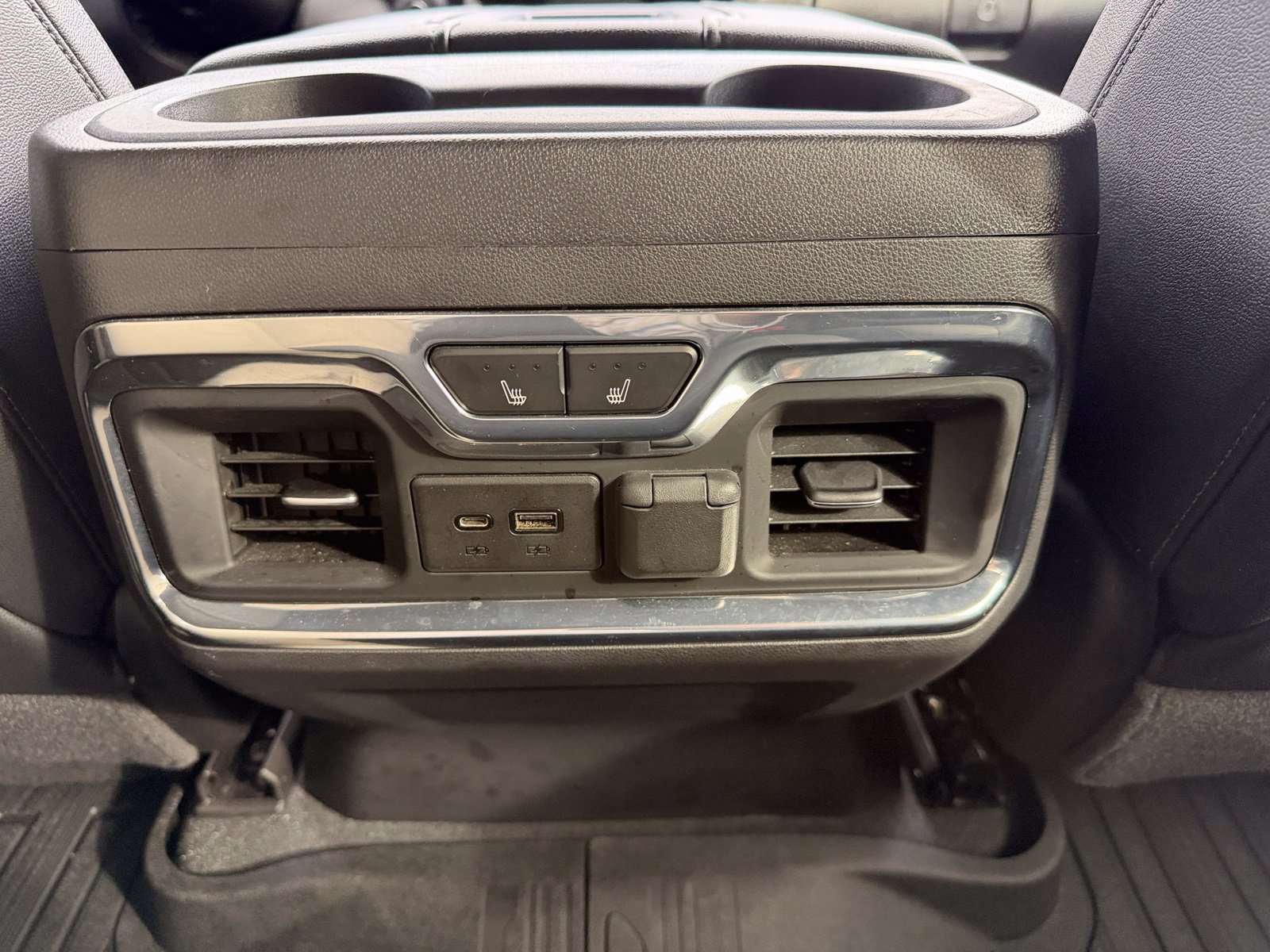 Used 2021 GMC Sierra 1500 SLT w/ SLT Premium Plus Package AWD/4WD image 28
