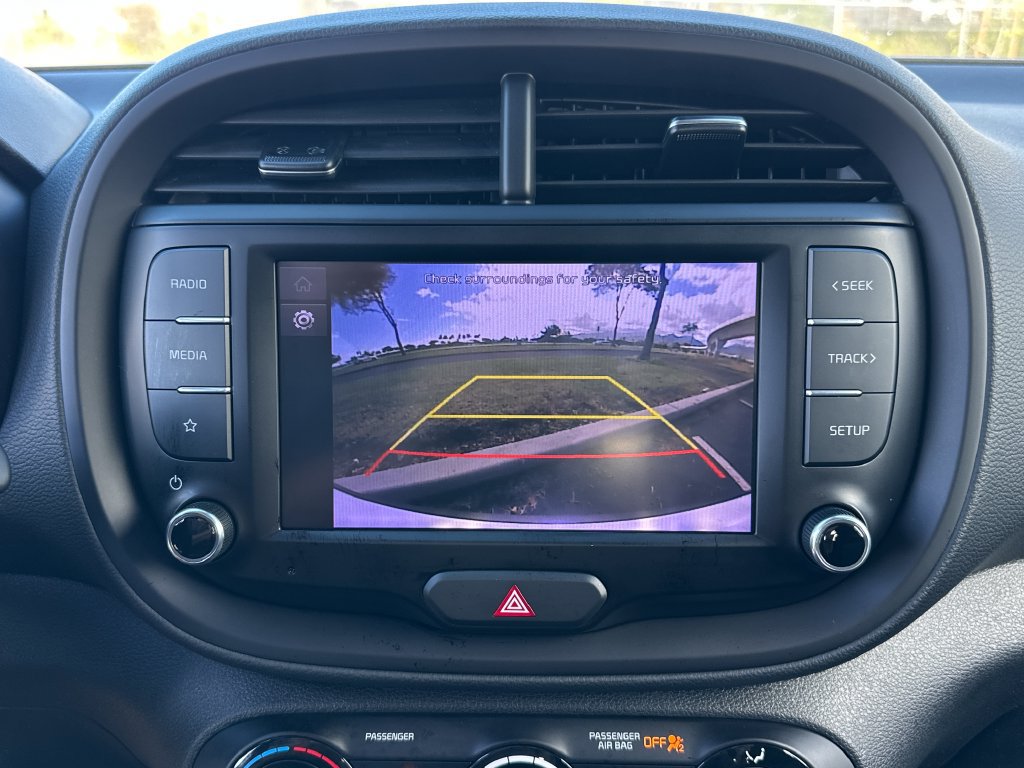 Used 2023 Kia Soul LX w/ LX Technology Package FWD image 17