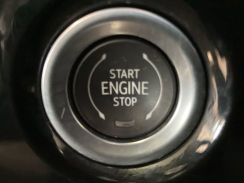 Used 2023 Chevrolet Silverado 1500 LT w/ Z71 Off-Road Package image 16