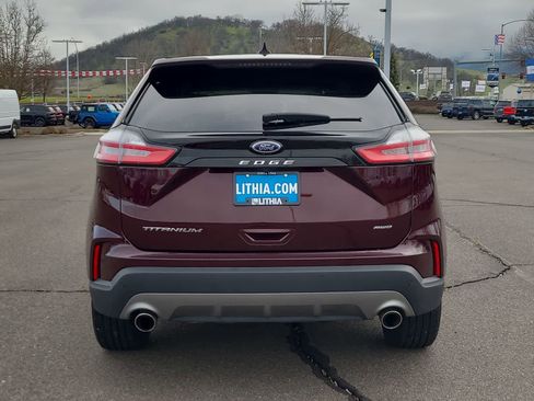 Used 2024 Ford Edge Titanium image 13