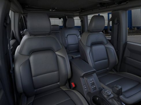 New 2025 Ford Bronco Outer Banks image 10
