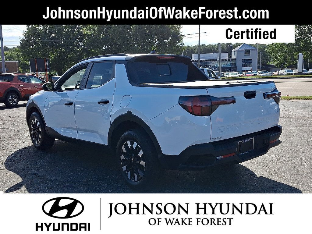Certified 2025 Hyundai Santa Cruz SEL FWD image 15