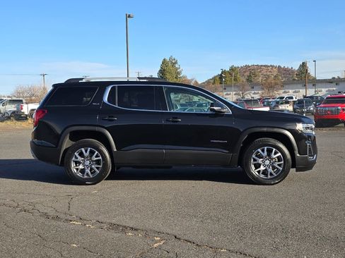 Used 2023 GMC Acadia SLT image 8