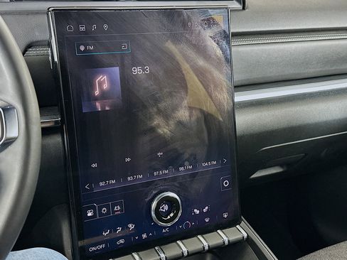 Used 2025 GMC Terrain Elevation image 21