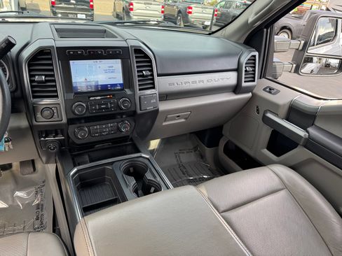 Used 2022 Ford F350 XLT w/ Black Appearance Package AWD/4WD image 29