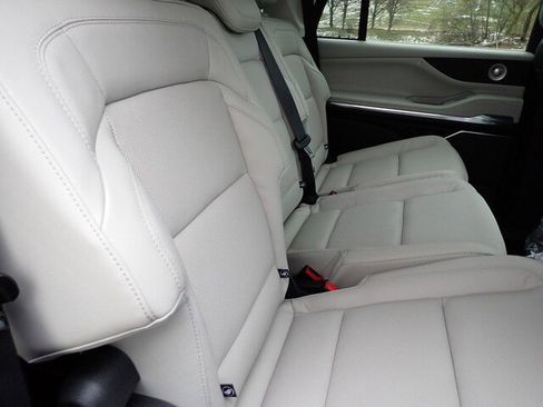 New 2025 Lincoln Navigator Reserve image 20