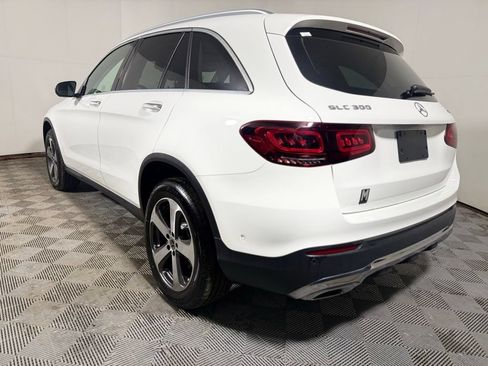 Used 2022 Mercedes-Benz GLC 300 4MATIC w/ Premium Package Lite image 4