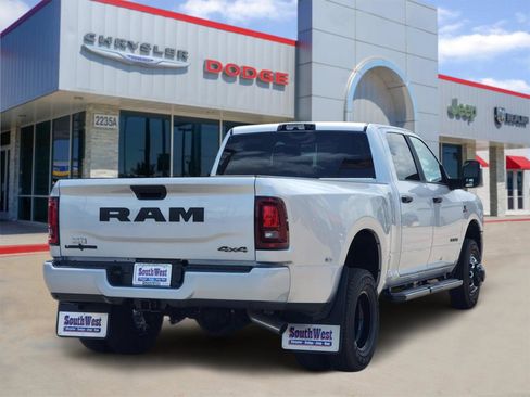 New 2026 RAM 3500 Lone Star AWD/4WD image 5