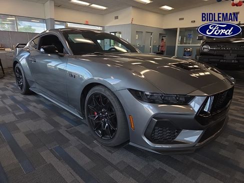 Used 2025 Ford Mustang GT Premium w/ GT Performance Package RWD image 1