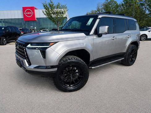 Used 2024 Lexus GX 550 w/ Accessory Package (2T) AWD/4WD image 31