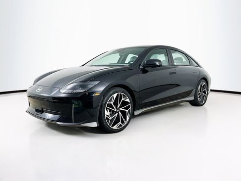 Used 2024 Hyundai Ioniq 6 SEL RWD image 3