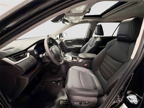 New 2025 Toyota RAV4 Limited image 17
