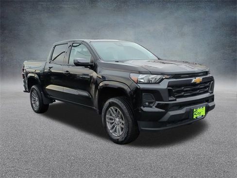 Certified 2023 Chevrolet Colorado LT w/ LT Convenience Package image 3