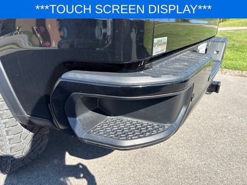 Used 2023 Chevrolet Silverado 1500 ZR2 w/ Technology Package AWD/4WD image 11