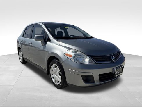 Used 2011 Nissan Versa 1.8 S w/ PWR Plus Pkg FWD image 3