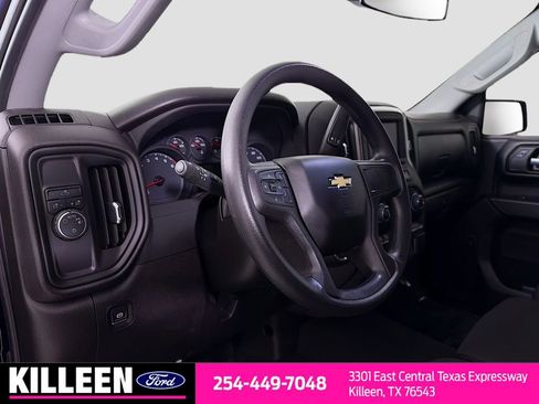 Used 2025 Chevrolet Silverado 1500 Custom image 10