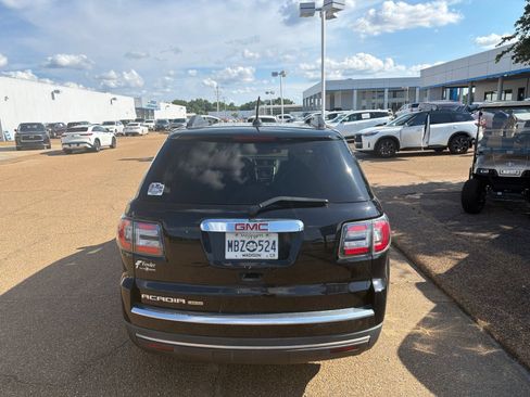 Used 2017 GMC Acadia Limited SLT FWD image 14