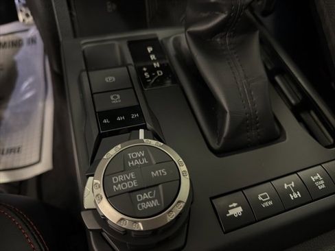 Used 2025 Toyota Tacoma TRD Pro image 32