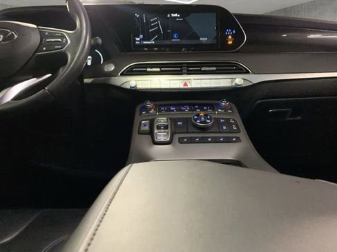 Used 2022 Hyundai Palisade Calligraphy image 21
