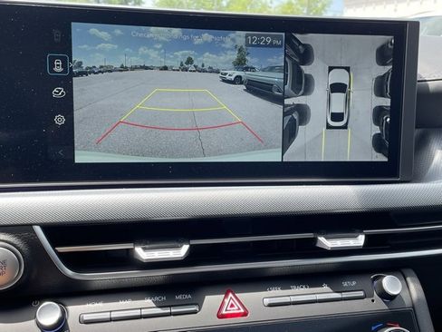 New 2025 Hyundai Sonata Limited image 16