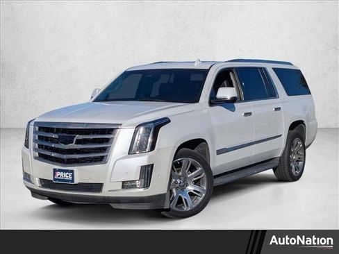Used 2017 Cadillac Escalade ESV Luxury image 1