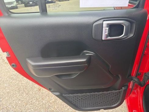 Used 2020 Jeep Wrangler Unlimited Sport S AWD/4WD image 15