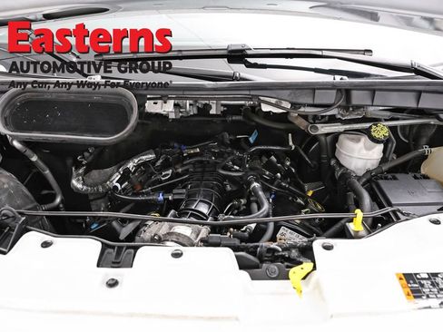 Used 2023 Ford Transit 350 XLT RWD image 7