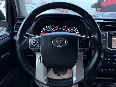 Used 2016 Toyota 4Runner Limited image 33