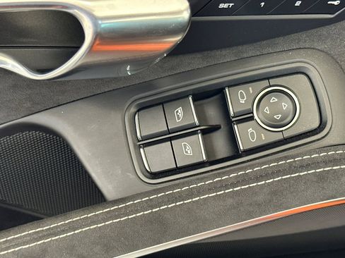 Used 2018 Porsche 911 Targa 4 GTS image 14