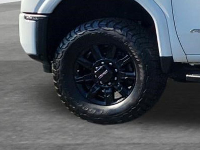 Used 2026 GMC Sierra 2500 AT4 w/ AT4 Premium Plus Package AWD/4WD image 33