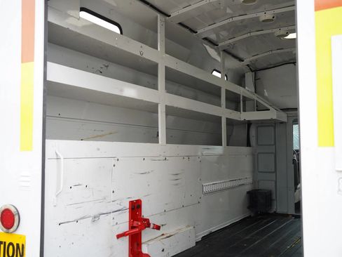 Used 2018 Ford E-450 and Econoline 450 Super Duty RWD image 11