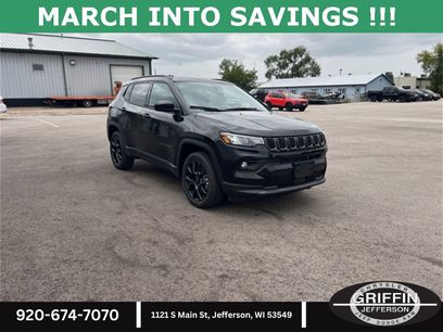 New 2025 Jeep Compass Latitude w/ Sun & Sound Group